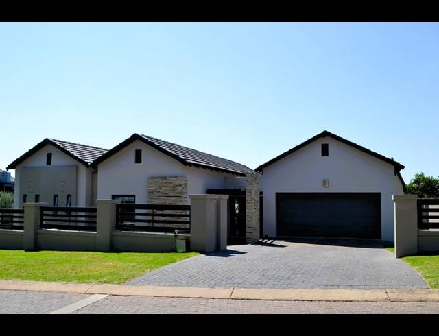 3 BEDROOM PROPERTY TO RENT IN COPPERLEAF ESTATE